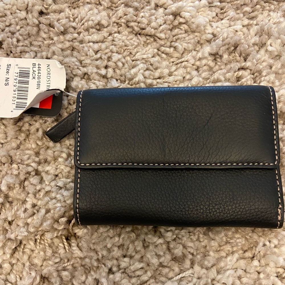 Mundi Leather Wallet